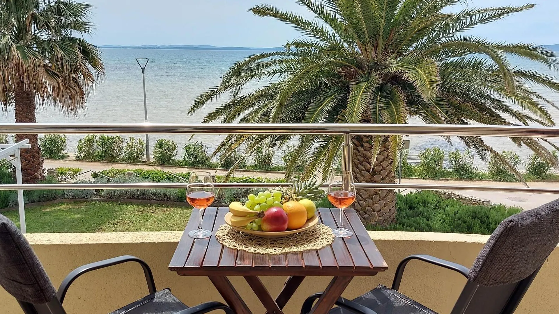 Apartman Paula بريفلاكا 0*,